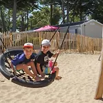 Mobil-home Cosy Avec Terrasse - 2 Doubles - Api-1-52-1466 Saint-Jean-de-Monts