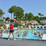 Mobil-home Cosy Avec Terrasse - 2 Doubles - Api-1-52-1466 Campsite