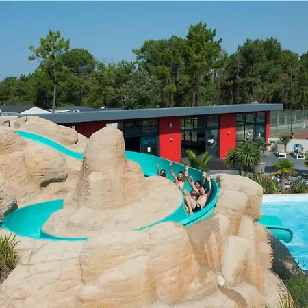 Mobil-home Cosy Avec Terrasse - 2 Doubles - Api-1-52-1466 Campsite