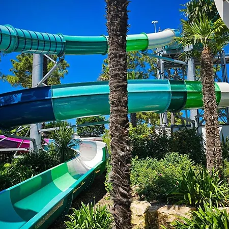 Campsite Mobil-home Cosy Avec Terrasse - 2 Doubles - Api-1-52-1466 Saint-Jean-de-Monts