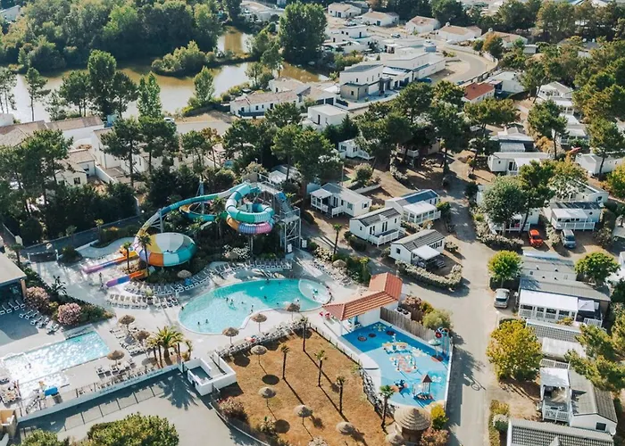 Mobil-home Cosy Avec Terrasse - 2 Doubles - Api-1-52-1466 Campsite *